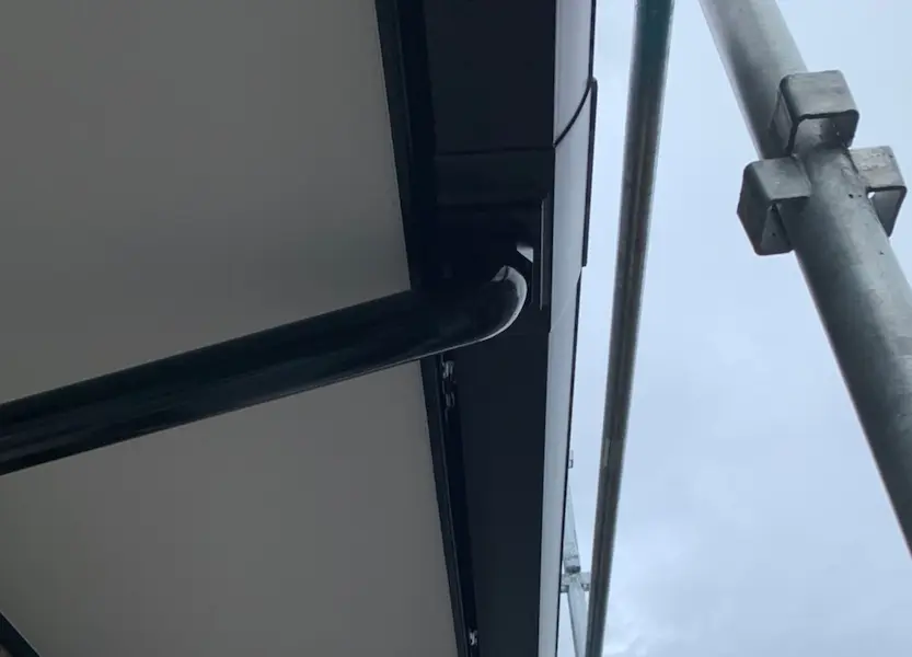 雨樋の仕組みと名称|実は家の守り神?その重要な役割とメンテナンス時期のサイン